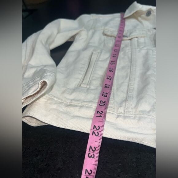 UEC Levi's ex boyfriend butterfly print denim trucker jacket in off white SZ XS - Picture 12 of 13